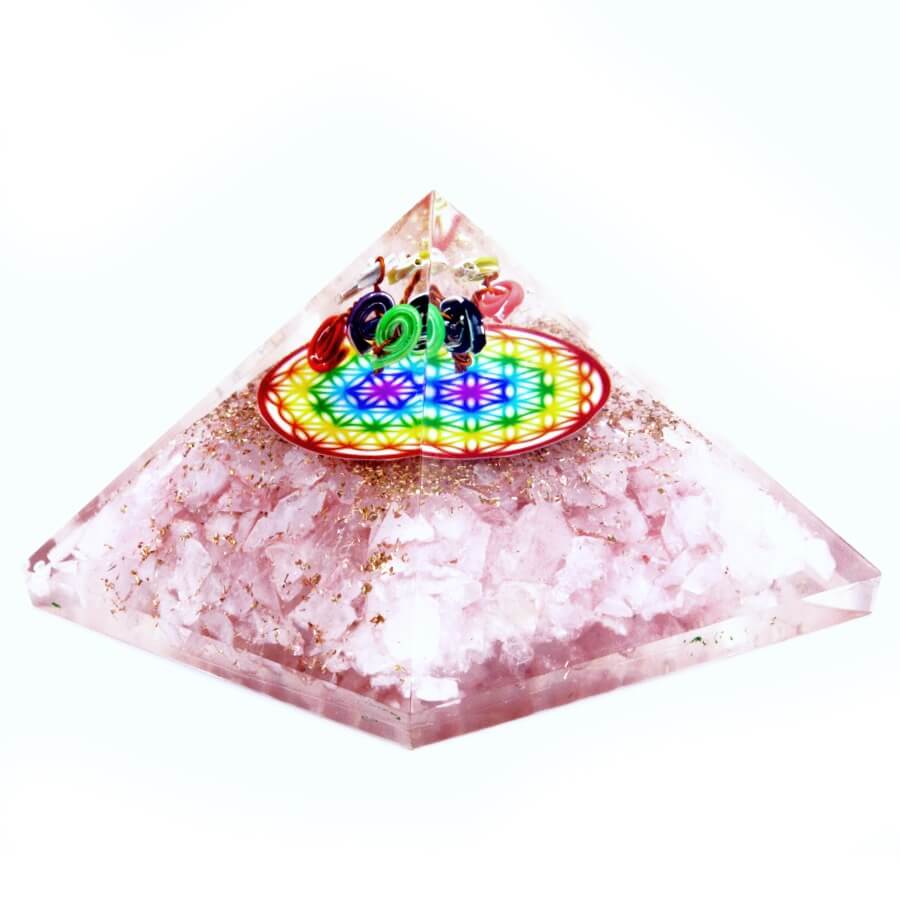 Pirâmide de Orgonite de Quartzo Rosa e Arco-Íris Flor da Vida